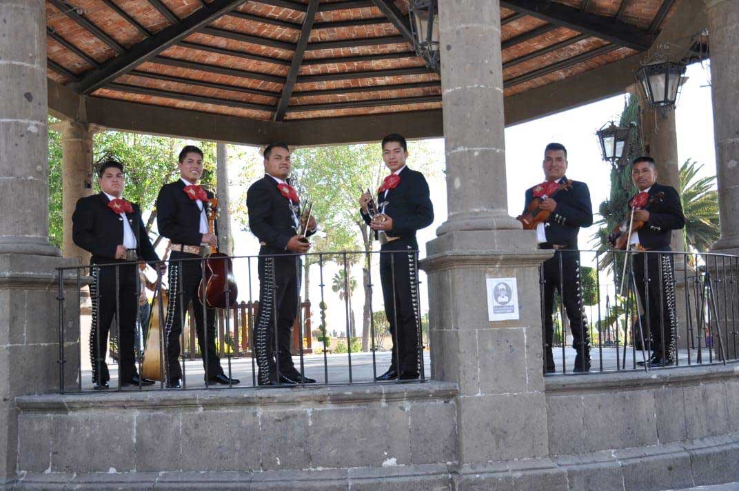 Mariachis en Izcalli