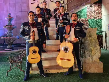 Mariachi en Izcalli precio serenatas
