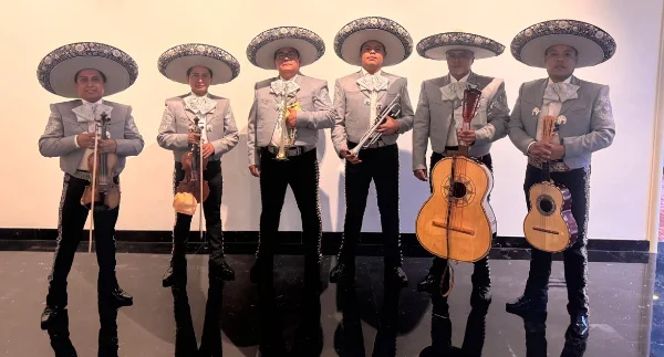 Mariachis en Coyoacán CDMX